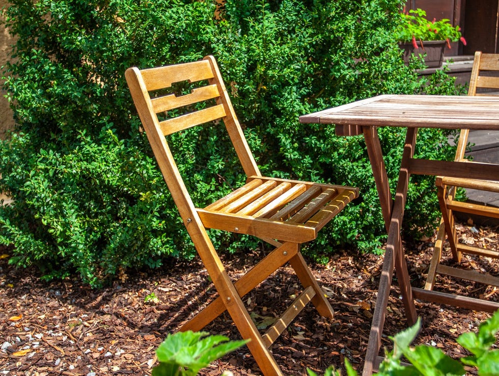 garden furniture in a back garden
