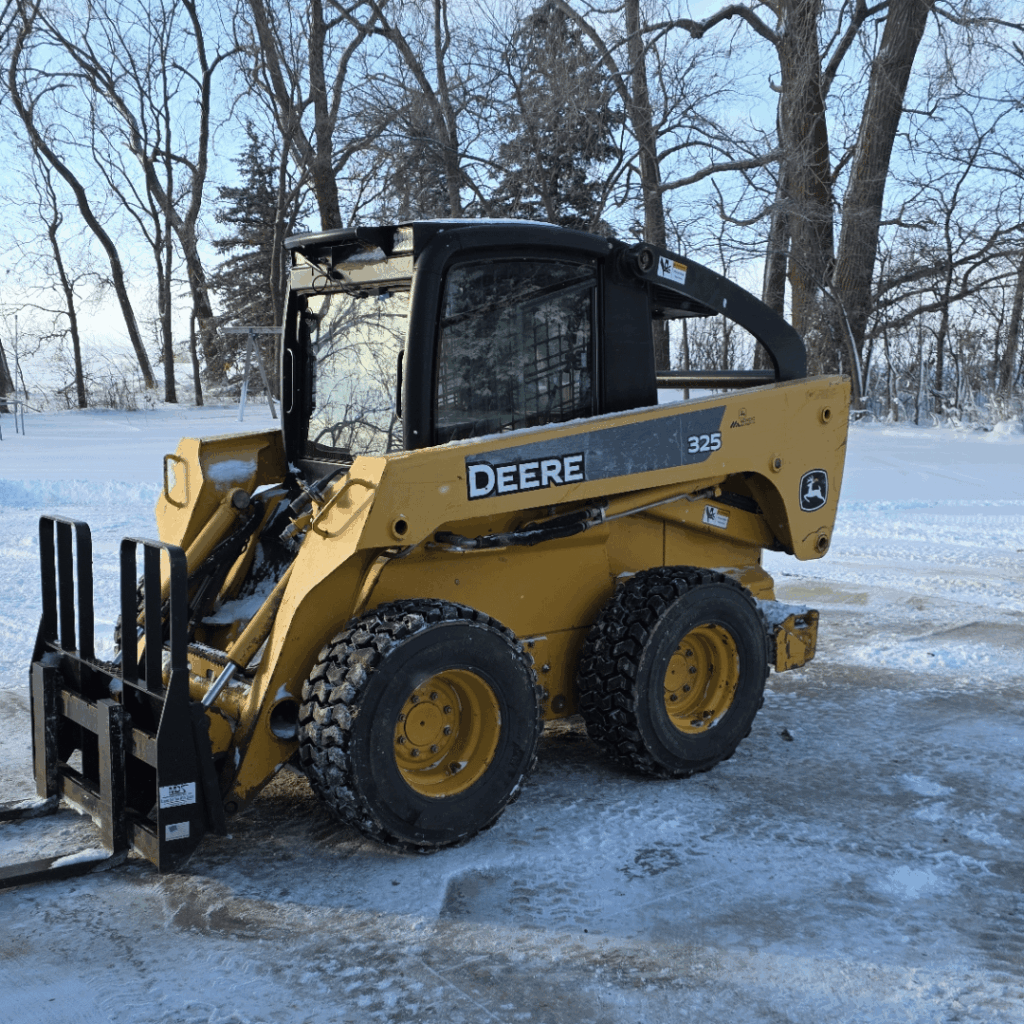 8' or 10' snow pusher for my 75 hp skid steer with chains?