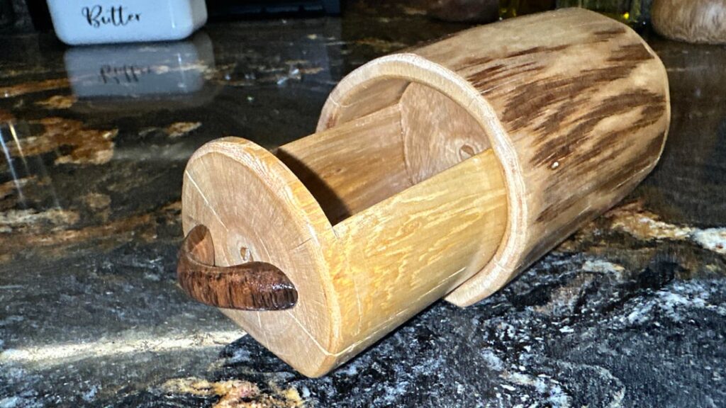 I made a box from a Fiddle Leaf tree I cut down