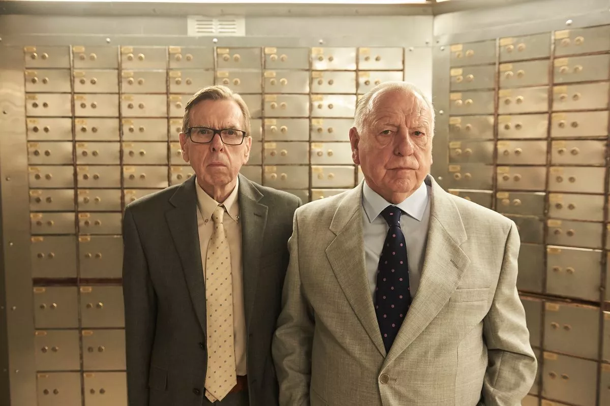 Timothy Spall as Terry Perkins and Kenneth Cranham as Brian Reader