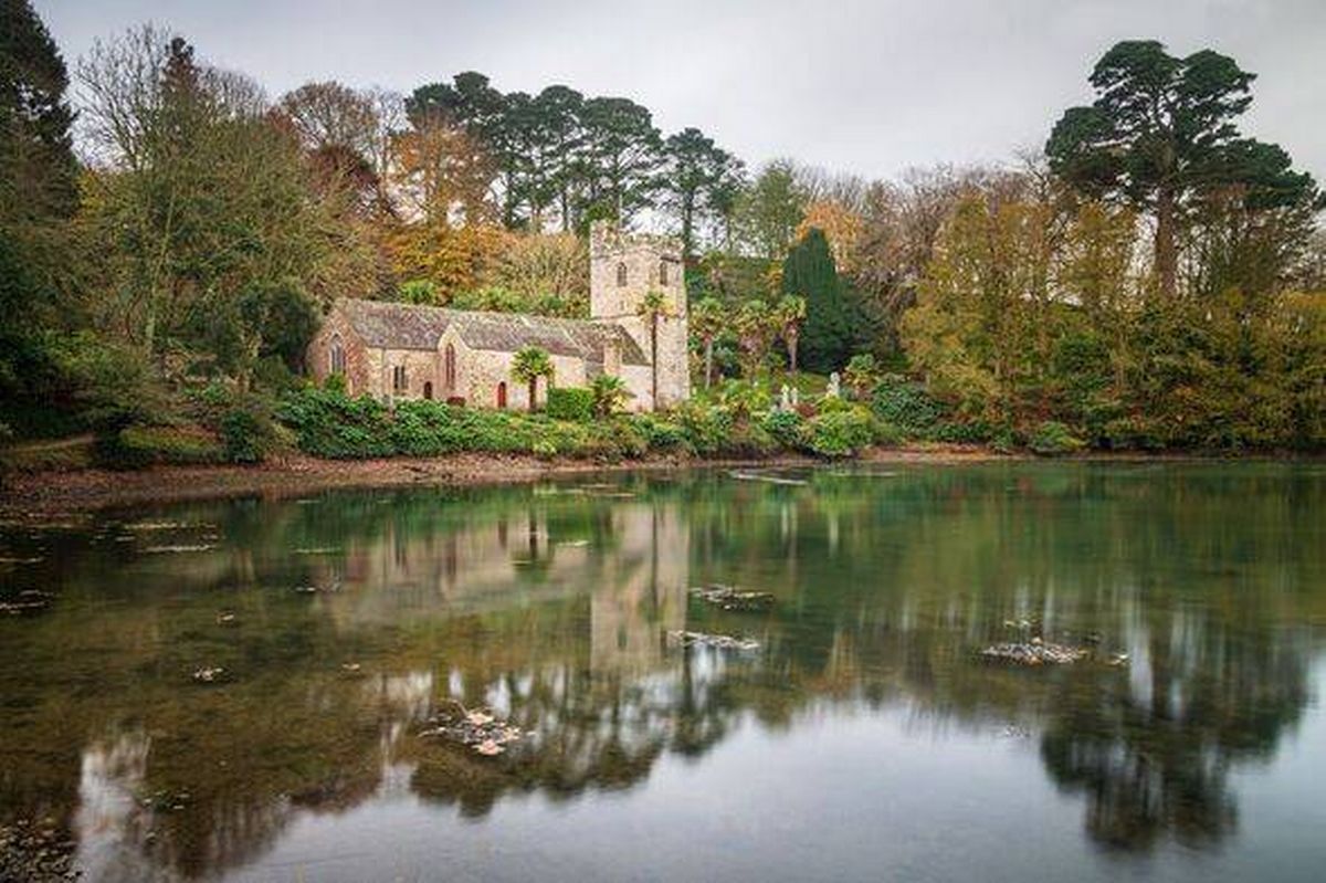 Just in Roseland Church, Carrick Roads, Coast, Cornwall