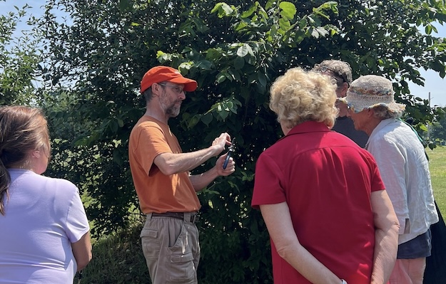 Master Gardeners ready for monthly ‘Master Your Garden’ class series Master Gardeners ready for monthly ‘Master Your Garden’ class series