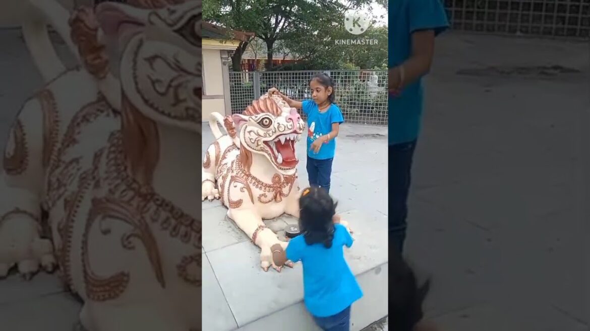 "Traditional Japanese Garden Entryway | Peaceful Welcome to Nature" "Japanese Garden Entrance Ideas