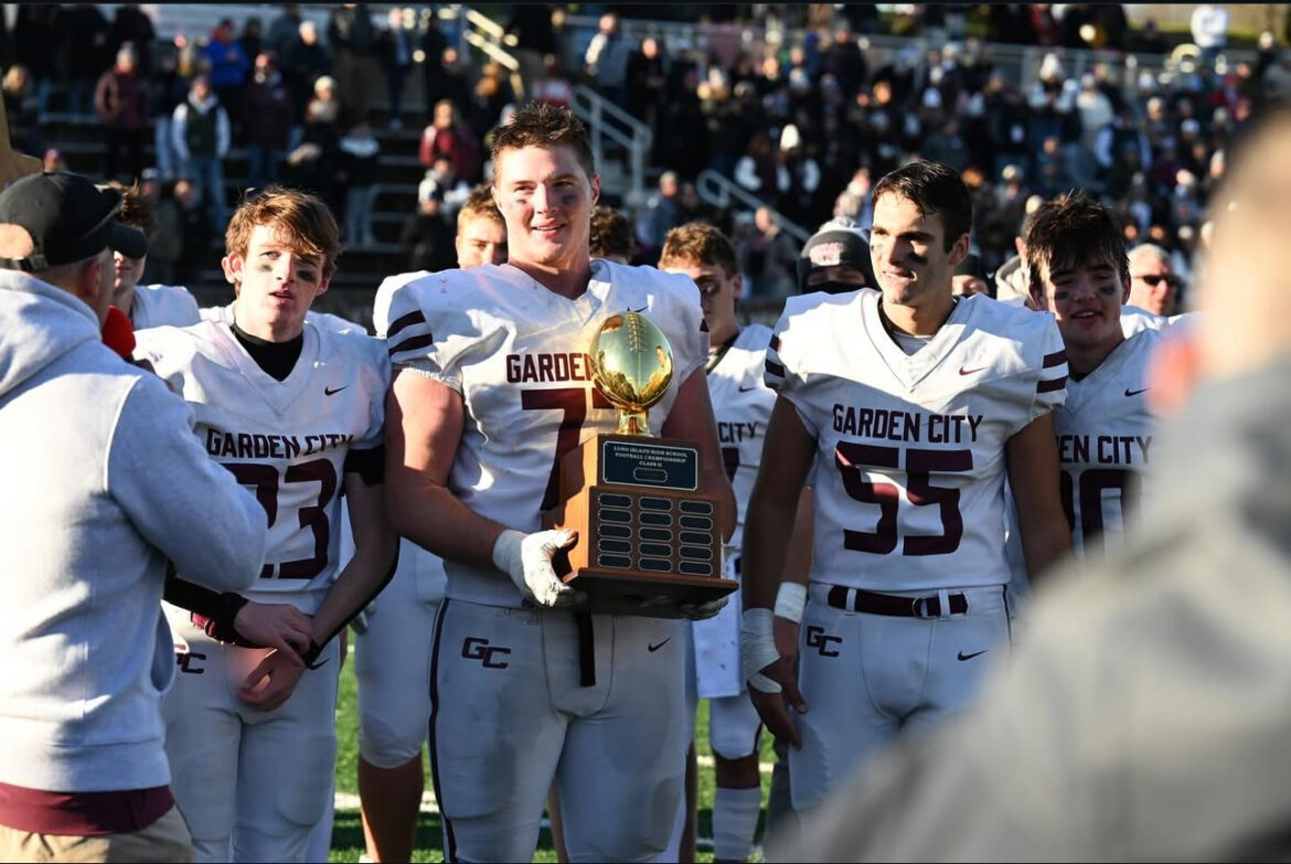 Garden City’s Zach Olson leaves school 46-0, bound for Harvard