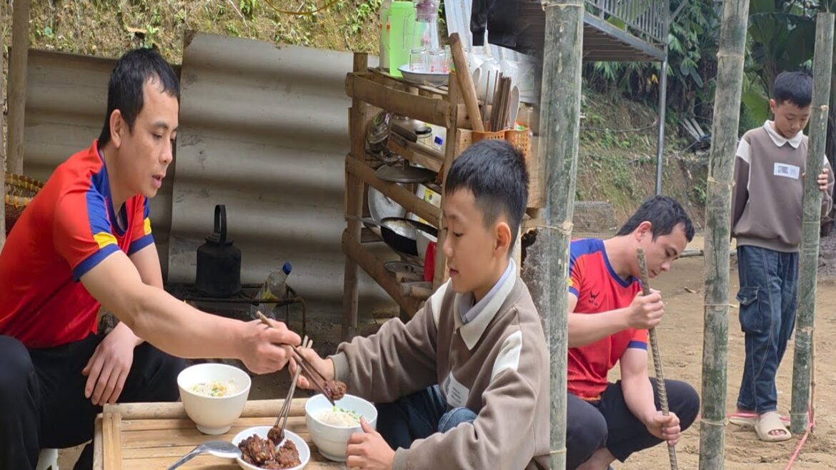 Small Farm and Green Vegetable Garden Plan: Happy Lunch with "VILLAGE NOODLES"