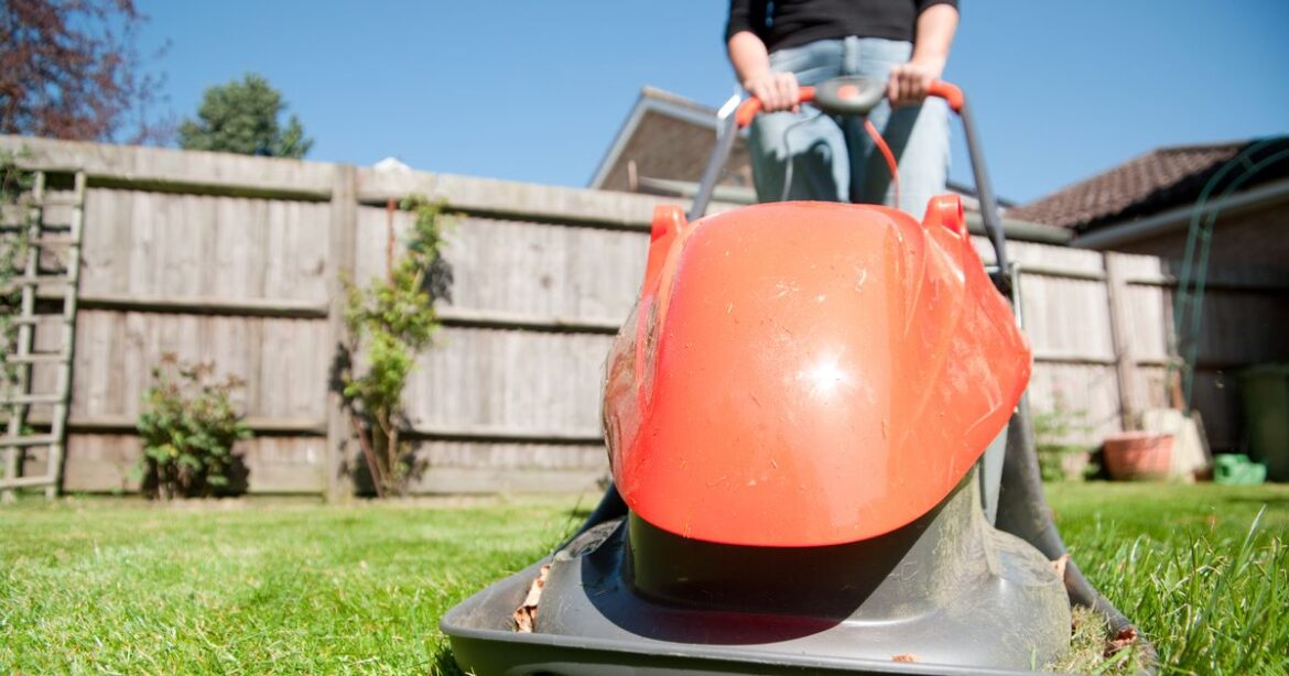 Council earned more than £1m from residents paying for garden waste collections this year Ipso logo