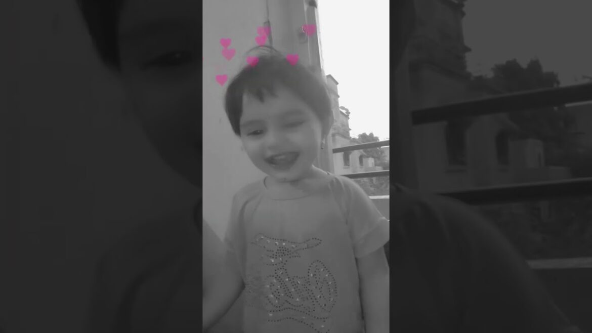 Aarvi #cutebaby #love#trending #garden #dance #marathi #sundari #sanjurathod #sundari 💝😘🥰💥