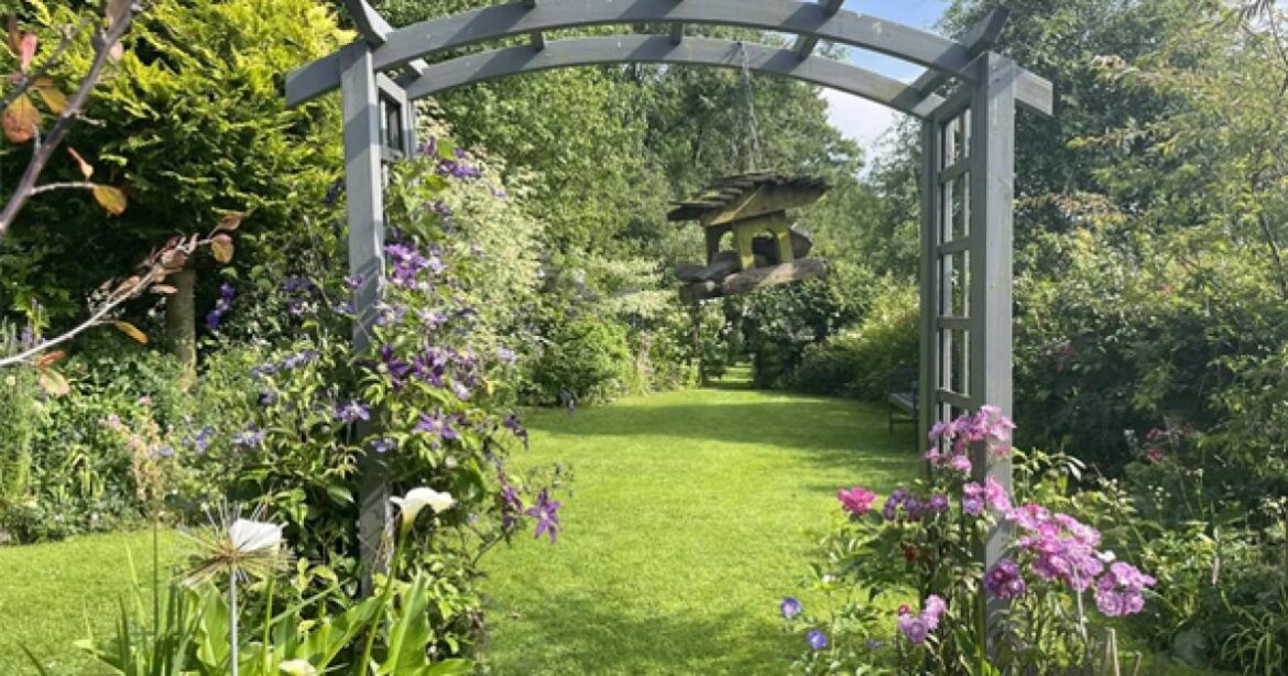 Powys gardens help NGS raise staggering fundraising total Powys gardens help NGS raise staggering fundraising total