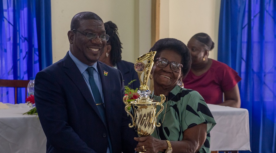 Olivia Da Silva wins St Vincent’s home gardening competition Olivia Da Silva wins St Vincent's home gardening competition