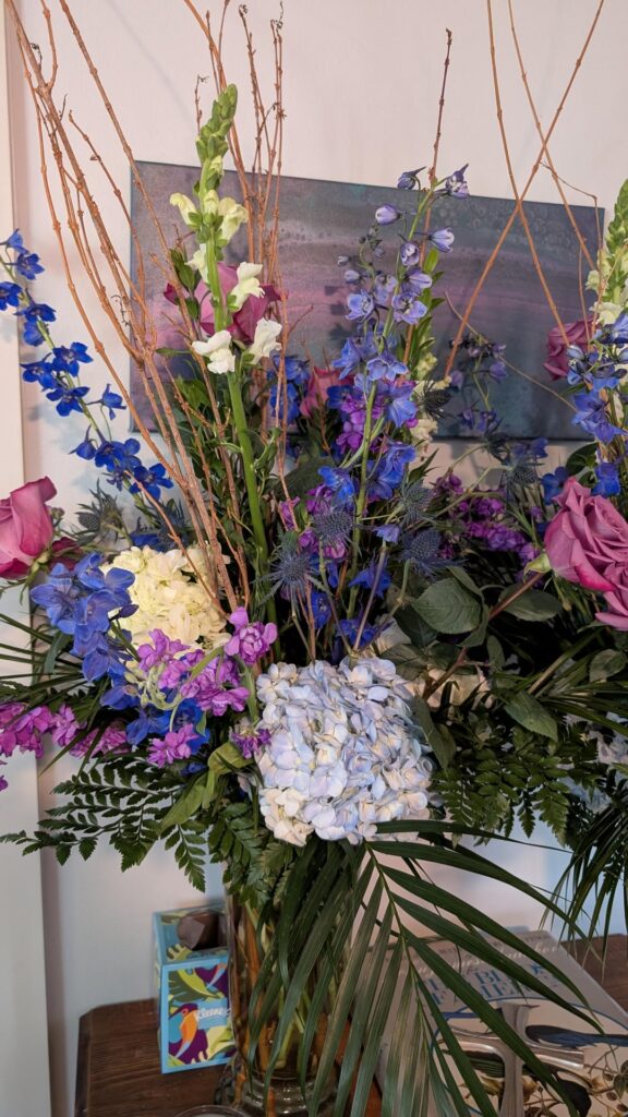 Does anything here besides the roses look like it would prop?