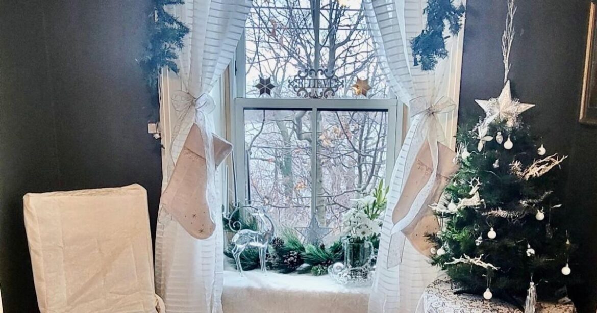 Youngstown Garden Club decorating main Stone Jug dining areas for this year's Holiday Tours | Local News