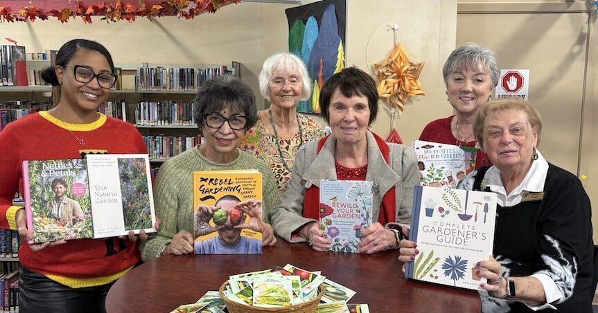 Hammond Garden Club gives to Hammond Library | News Hammond Garden Club gives to Hammond Library | News