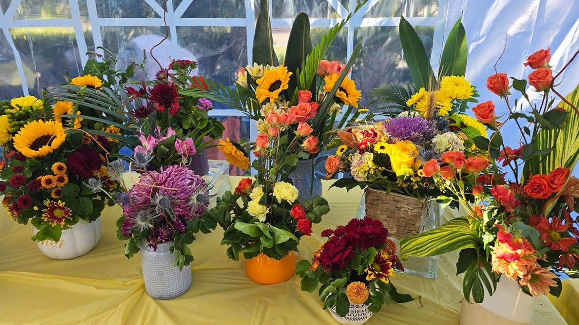 Calusa Garden Club’s annual sale a success