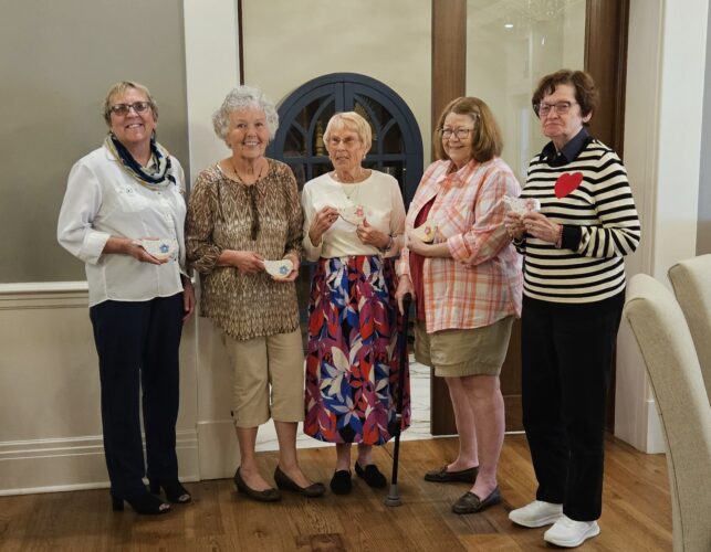 Fredonia Garden Club puts wraps on year | News, Sports, Jobs Fredonia Garden Club puts wraps on year | News, Sports, Jobs