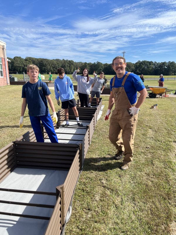 Beacon school garden cultivates hands-on STEM learning Beacon school garden cultivates hands-on STEM learning