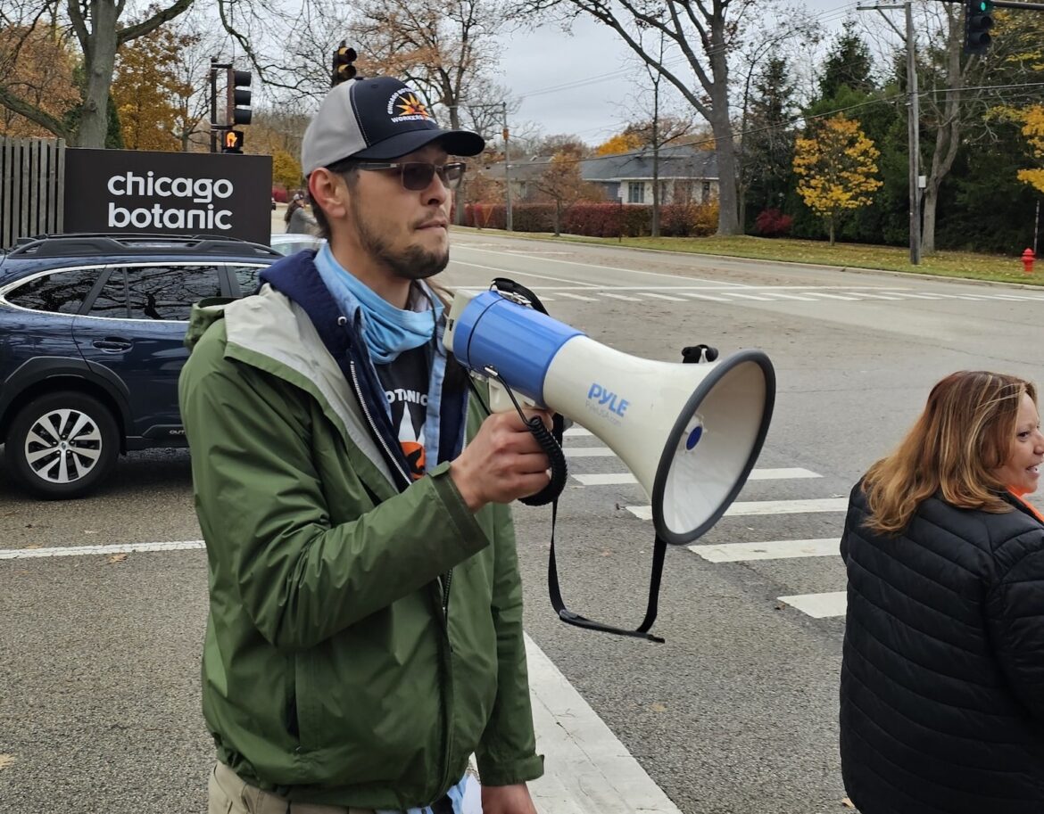 Union activity at Chicago Botanic Garden heats up Kai Shin has spoken about working conditions at Chicago Botanic Garden.