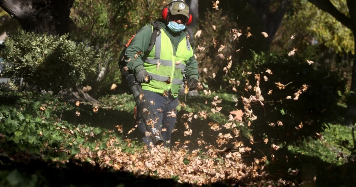 Dispatch From Suburban America’s Forever War – Mother Jones Dispatch From Suburban America’s Forever War – Mother Jones