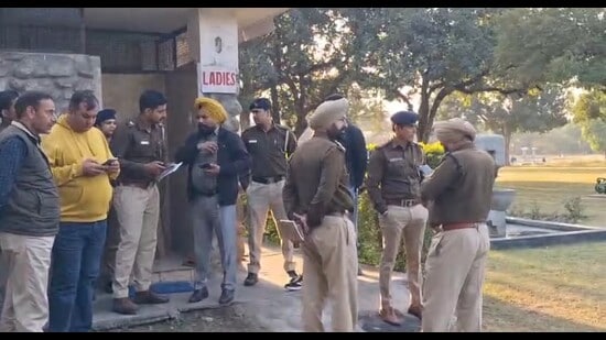 Police said no suspicious individual was spotted near the toilet at the time the cries were reportedly heard by visitors at the garden, one of the most visited tourist spots in the city. (HT)