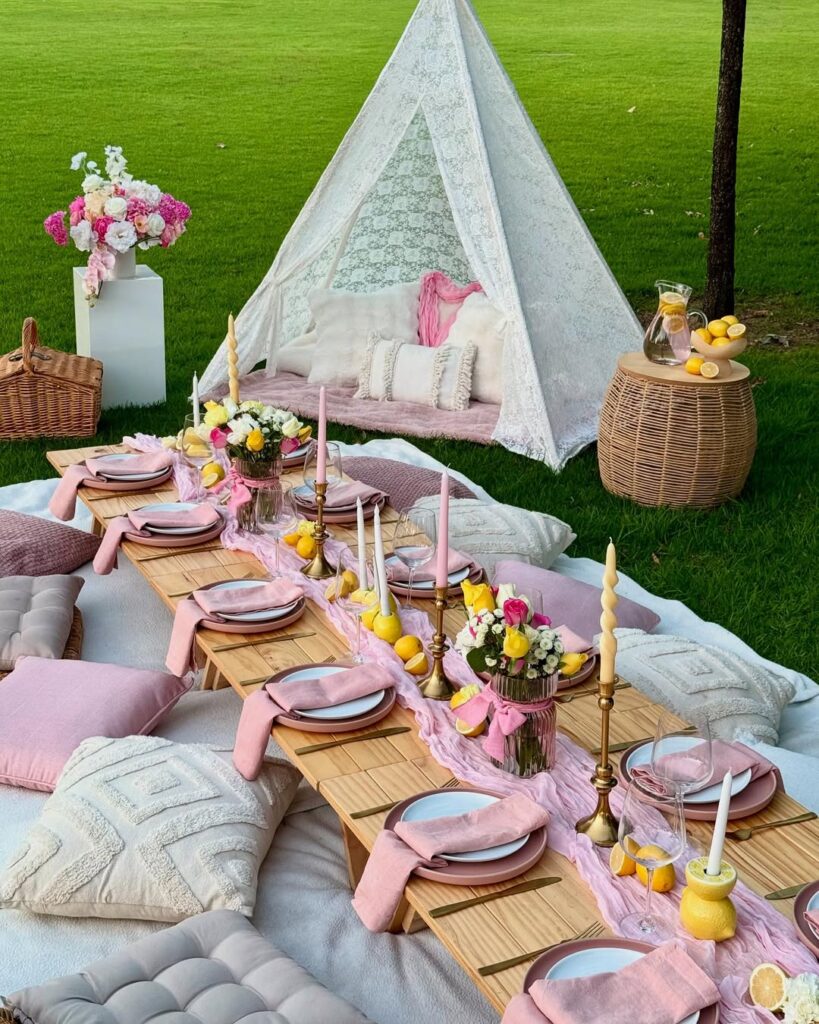 25 Garden Party Decoration Ideas Rarely Seen Outside Thoughtfully Planned Gatherings Dreamy Garden Wedding Table