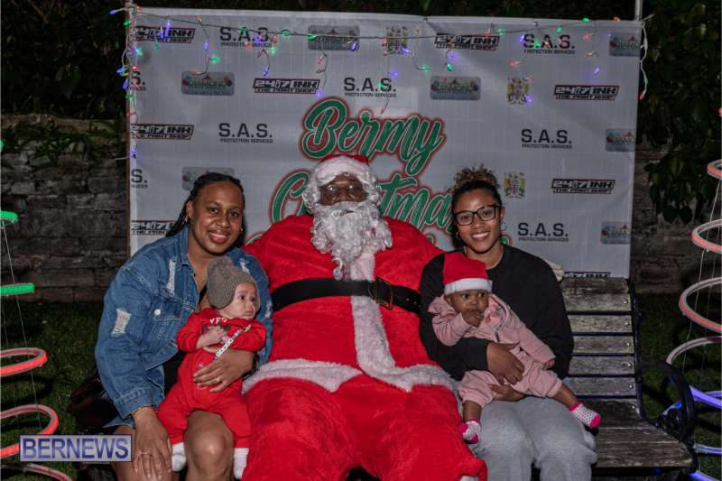 Somers Garden Christmas Wonderland Bermuda Dec 2025 (15)