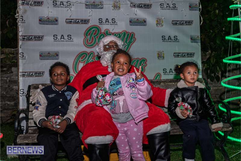 Somers Garden Christmas Wonderland Bermuda Dec 2025 (17)