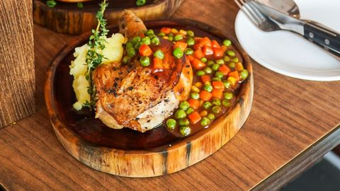 10 Best Places For Some Delicious Bites At Lucky Garden In Bangsar, KL