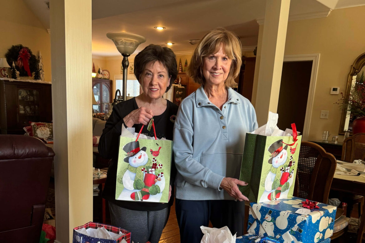 DeSoto Civic Garden Club participates in the true spirit of Christmas