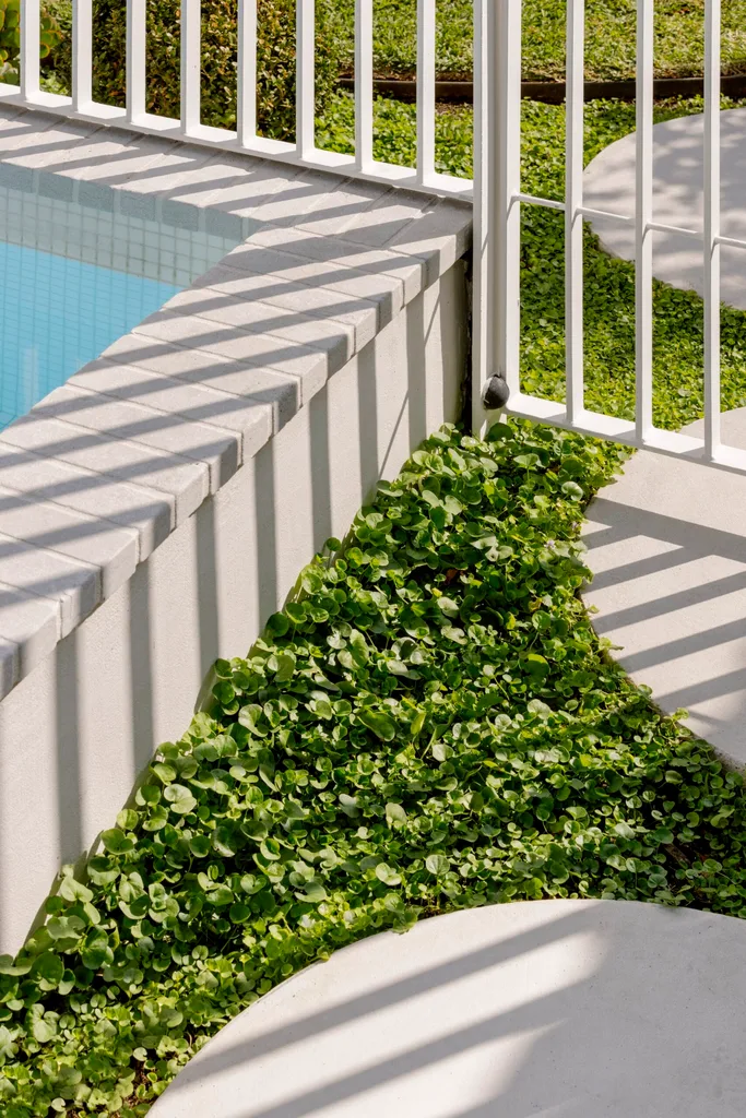 Garden stepping stones