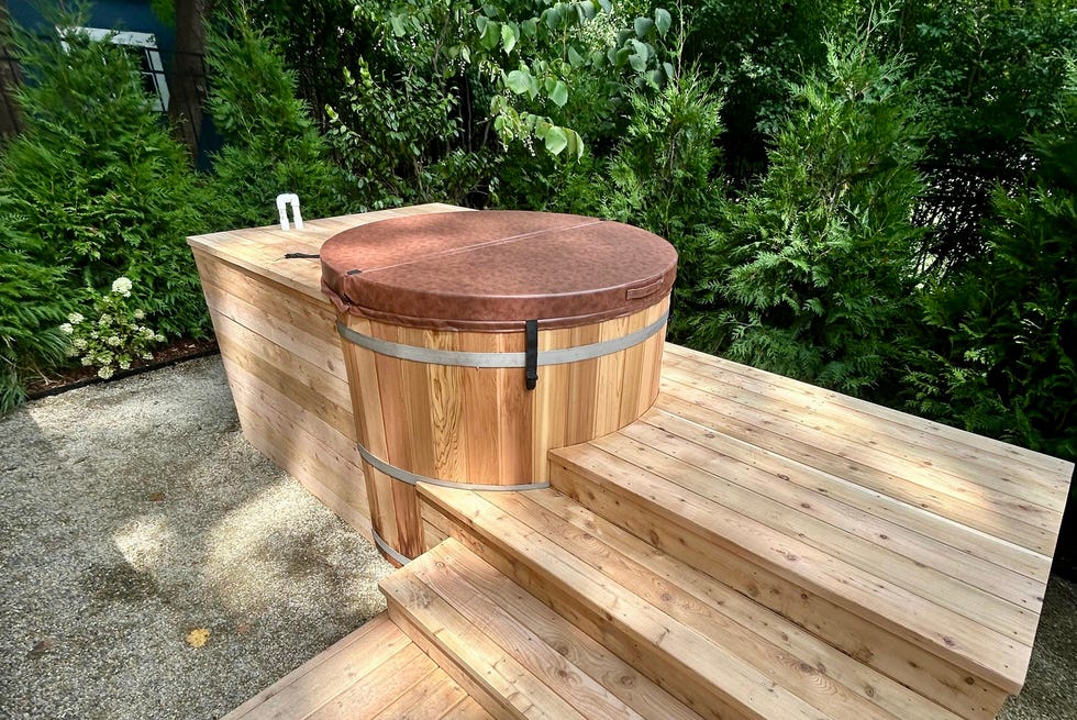 staghorn landscape cedar hot tub 