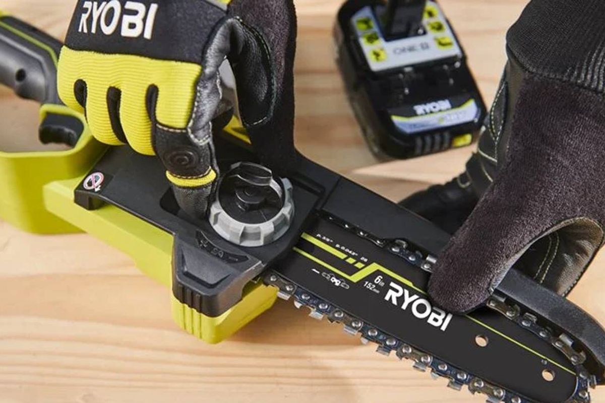 18V One  Cordless 15cm Pruning Saw