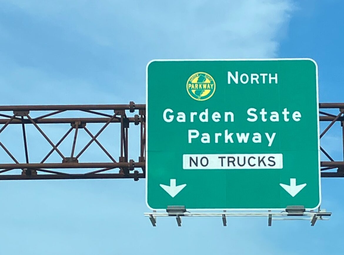 Driver killed in Garden State Parkway crash on New Year’s Day Driver killed in Garden State Parkway crash on New Year’s Day