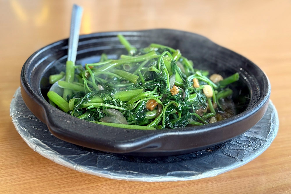 Signature Claypot Kangkung. — Picture by CK Lim