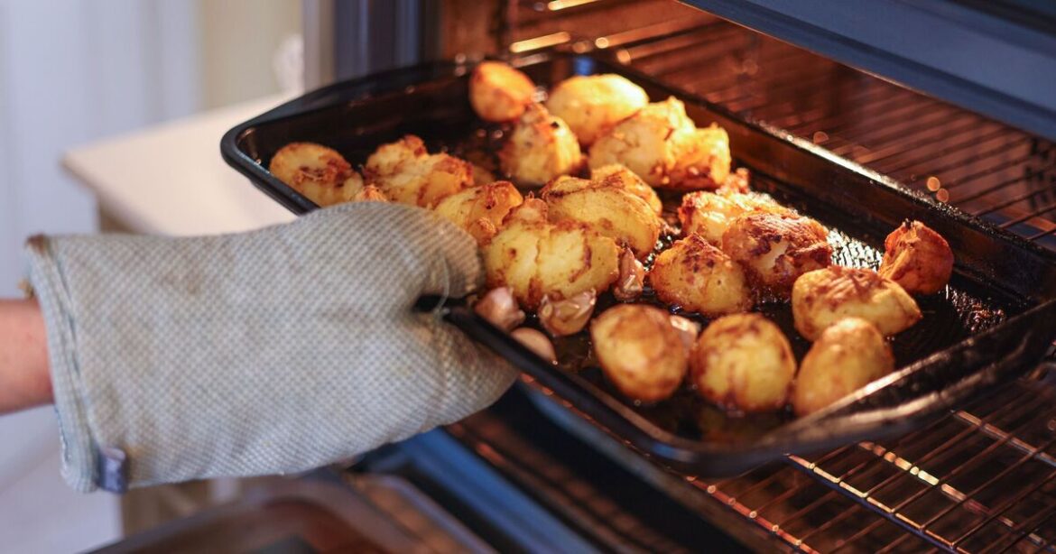 Gardeners urged to put roast potatoes in their gardens in January Gardeners urged to put roast potatoes in their gardens in January