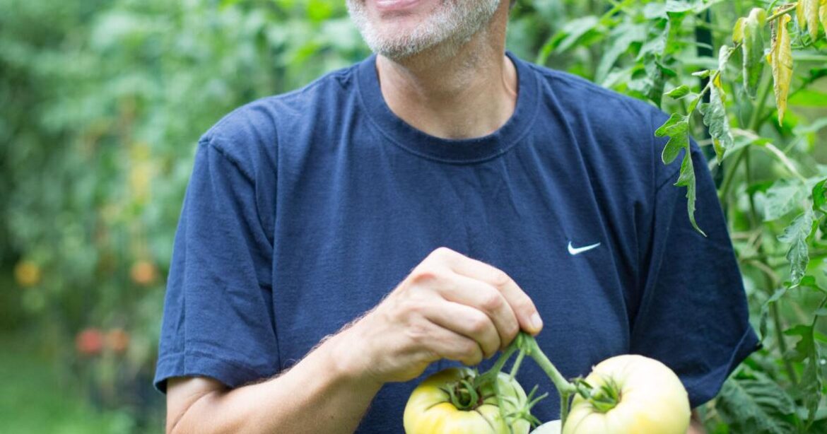 ‘Mr Tomato’ to kick off 2026 gardening education series | Lifestyles 'Mr Tomato' to kick off 2026 gardening education series | Lifestyles