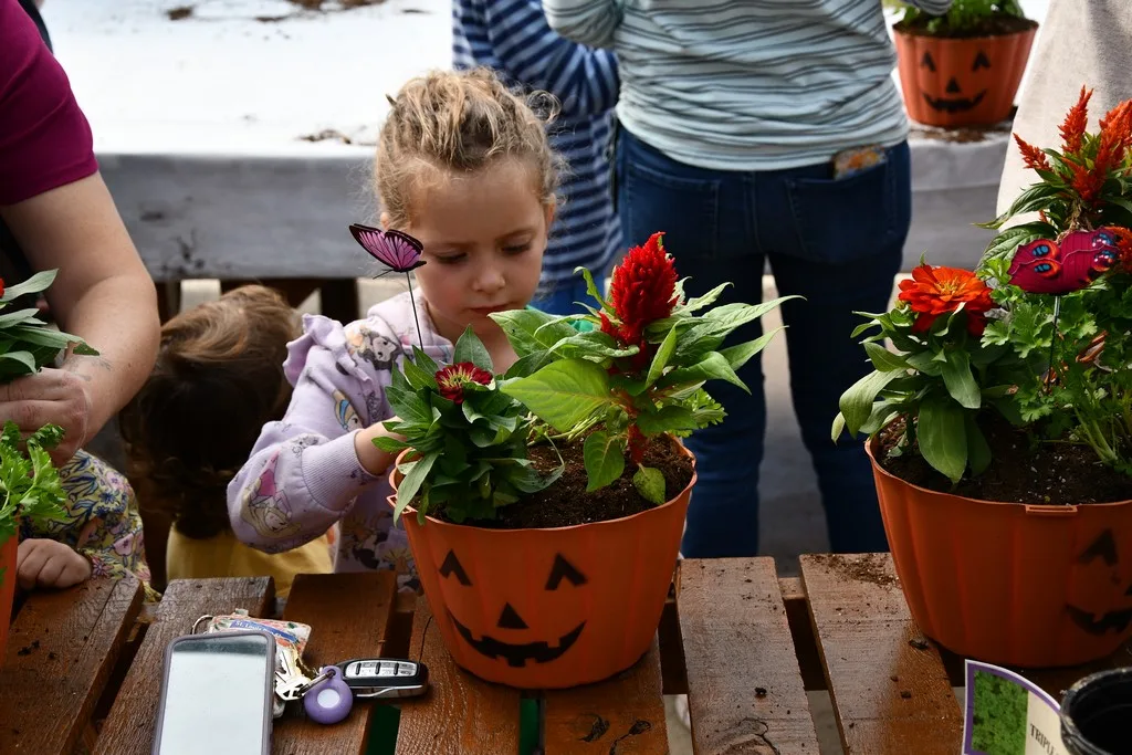 The Children's Garden Club is run by the St. Louis County Parks and Recreation Department.