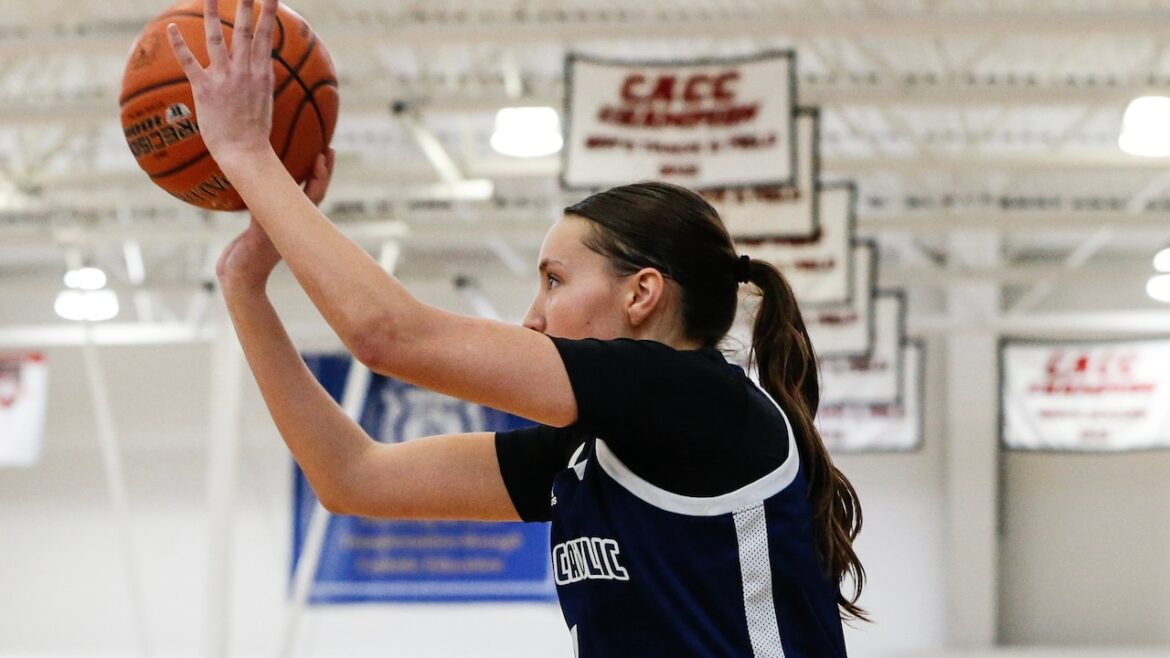 No. 5 Morris Catholic tops Medgar Evers (NY) at Garden State Ball – Girls basketball Mostly Sunny