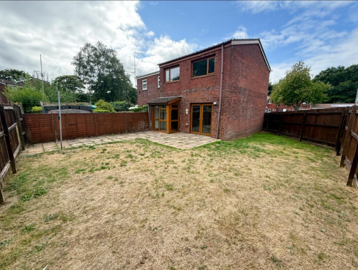 Planning permission approved after garden extension discovered during house sale Planning permission approved after garden extension discovered during house sale