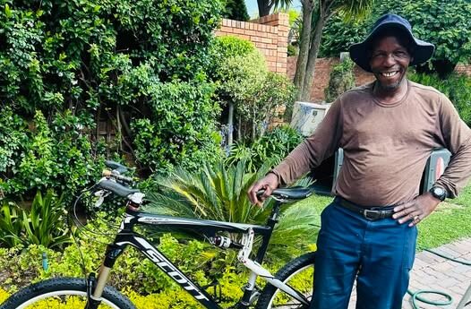 Kindness turns Fourways gardener’s broken bike into a ‘brand-new’ ride Kindness turns Fourways gardener’s broken bike into a ‘brand-new’ ride