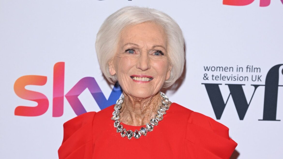 picture of mary berry at premiere in red dress