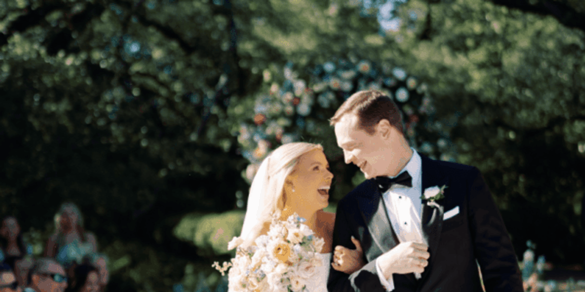 Bridal bargains bloom at Fort Worth Botanic Garden event Bridal bargains bloom at Fort Worth Botanic Garden event