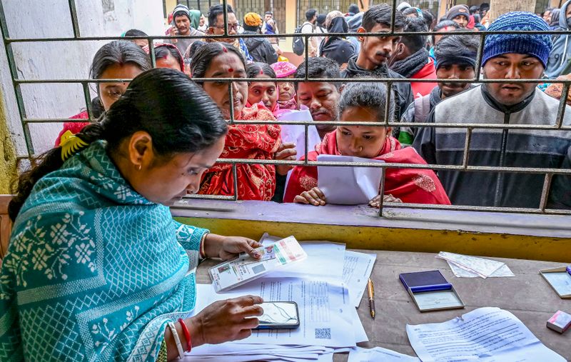EC allows tea garden records as valid ID for SIR in Bengal EC allows tea garden records as valid ID for SIR in Bengal