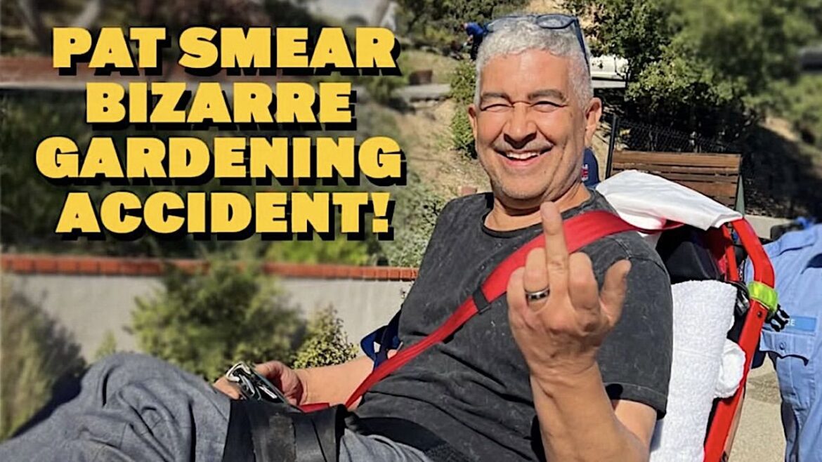 Pat Smear to miss upcoming Foo Fighters shows after “bizarre gardening accident” Pat Smear