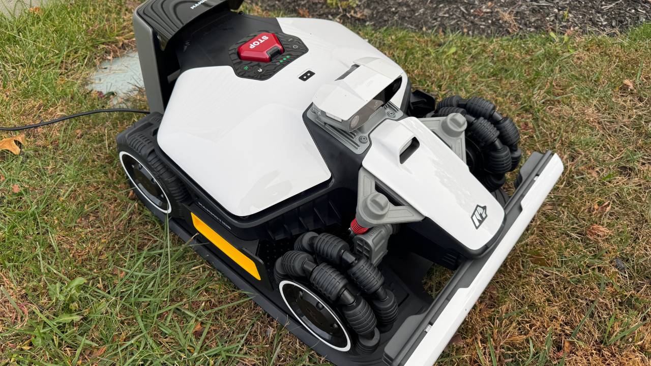 Mammotion Luba Mini AWD