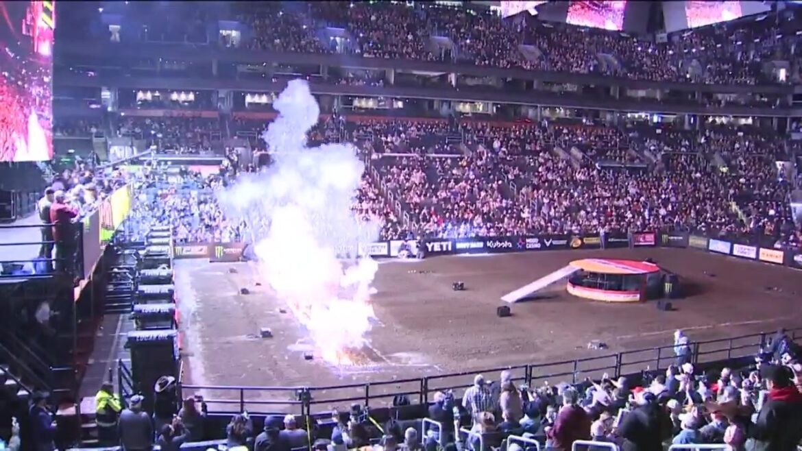 TD Garden transforms into rodeo arena for Professional Bull Riding event – Boston News, Weather, Sports TD Garden transforms into rodeo arena for Professional Bull Riding event - Boston News, Weather, Sports