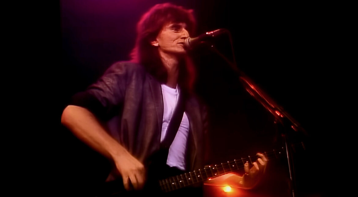 "Kid Gloves" (Live At Maple Leaf Gardens, 1984) Video Remastered In HD