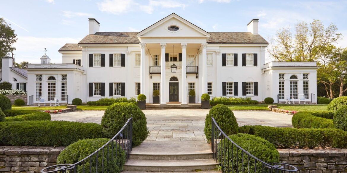 How to Care for Boxwood Shrubs the Right Way How to Care for Boxwood Shrubs the Right Way