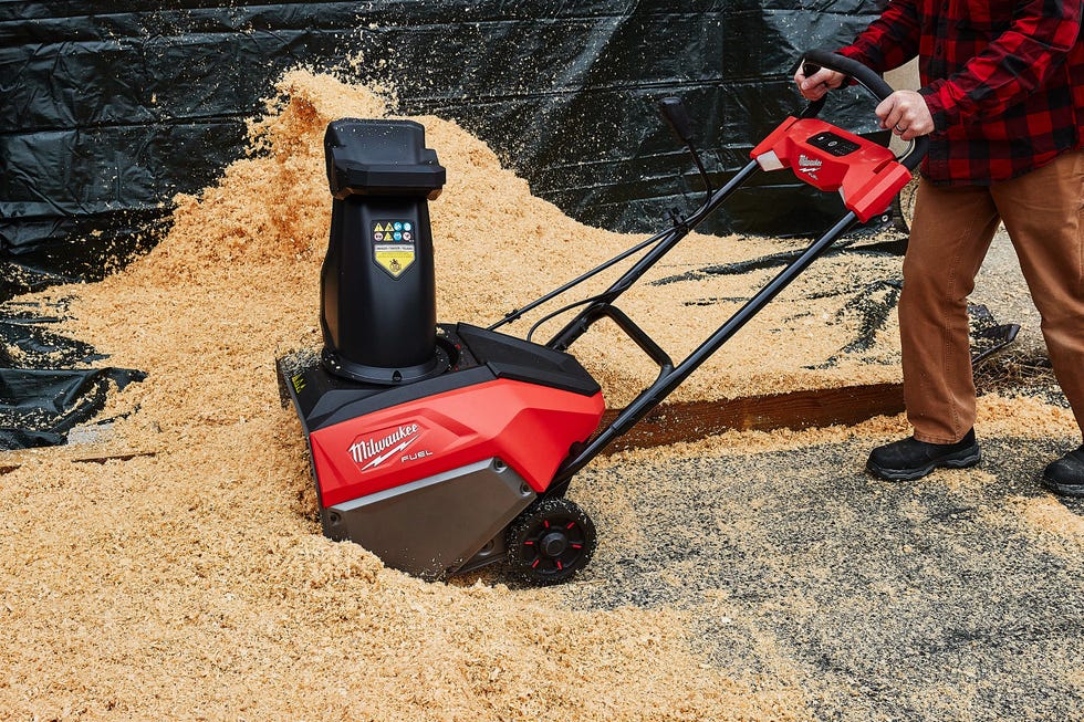M18 FUEL 18V 21 in. Cordless Dual Battery Auger Propelled Single Stage Snow Blower w/ (2) 12.0 Ah Batteries, Charger