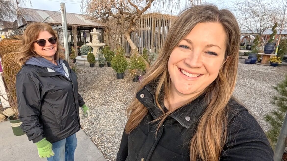 Garden Center Work Day! Setting Up for Spring! 😃🙌💪