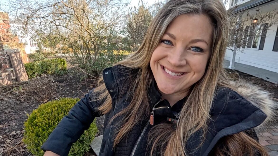 Perennial/Rose Cut Back & Moving an Established Boxwood! 🌹✂️🪴