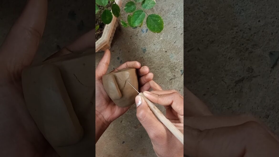 मिट्टी से फूलदान बनाएं 🌱🌱 #𝗖𝗹𝗮𝘆𝗮𝗿𝘁 #𝗣𝗼𝗼𝗻𝗮𝗺 𝗖𝗿𝗮𝗳𝘁𝗲𝗿 #𝗬𝗼𝘂𝘁𝘂𝗯𝗲 𝗣𝗮𝗿𝘁𝗻𝗲𝗿 #𝗦𝗵𝗼𝗿𝘁𝘀😱